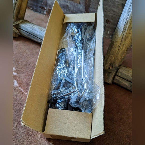 New in Original Package Gold Coast Kitchen 5 Piece Set - Picture 3 of 14